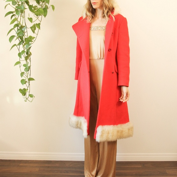 Beautiful Wool Read Coat, from the 60’s - Picture 5 of 9